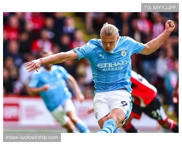 点球宴客，哈兰德赛后独自走向更衣室未参与谢场